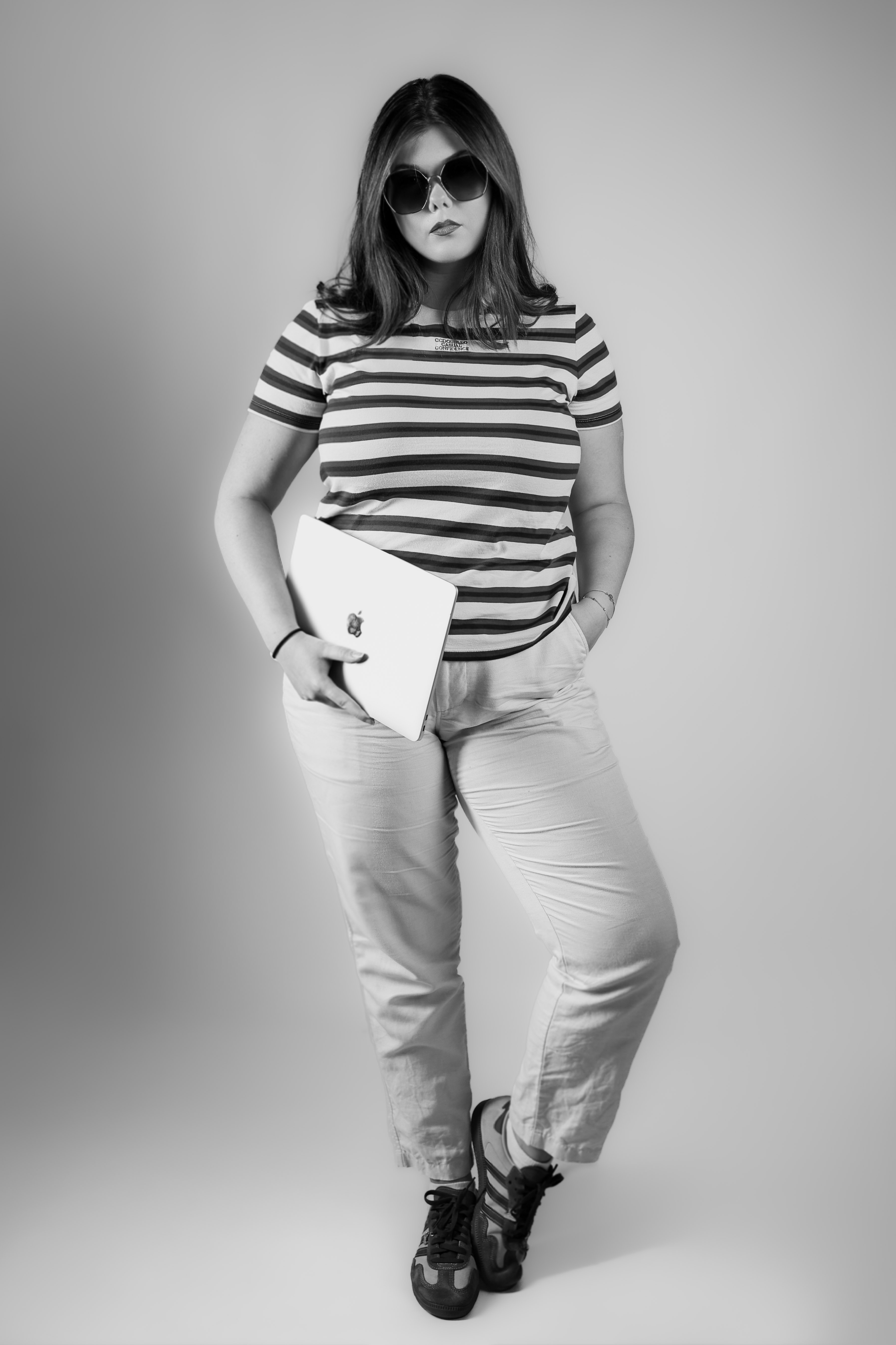 Tania selbstbewusst